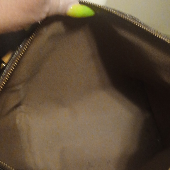 Totally - Picture 9 of 12